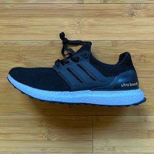 Men’s Adidas Ultraboost Sneakers NWOT